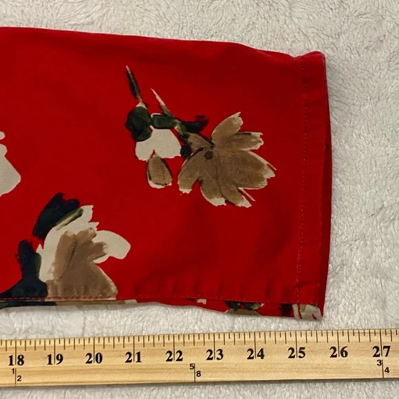 Chico’s Red Floral the Platinum Jegging Size 16P - Picture 9 of 15